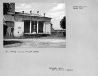 Fontaine-lavoir de plan demi-circulaire