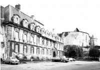 "Château-Bas", à l'entrée de la citadelle