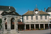 Mairie-lavoir et fontaine dite "Napoléon"