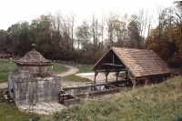 Fontaine-lavoir