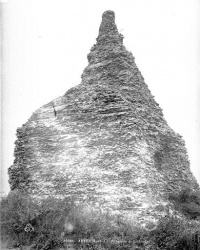 Pyramide de Couhard