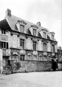 Ancien château des Comtes de Gondi