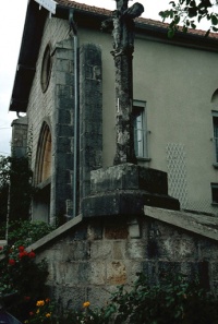 Croix en pierre