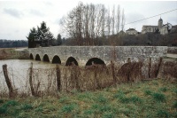 Pont sur le Salon