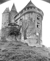 Château (donjon et ruines)