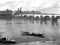 Pont Saint-Laurent (également sur commune de Mâcon, dans la Saône-et-Loire)