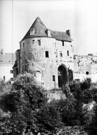 Vestiges de l'enceinte fortifiée