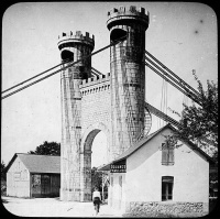 Pont suspendu de la Caille (également sur commune d'Allonzier-la-Caille)