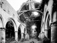 Ruines de l'ancienne église