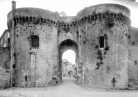 Porte et tours du Vieux-Port
