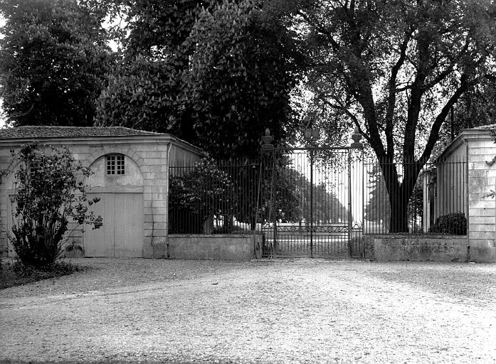 Château De Buzay à La Jarne 17220 0703