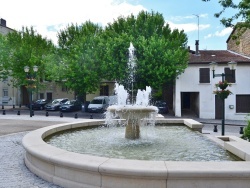 Photo paysage et monuments, Ambérieu-en-Bugey - la fontaine