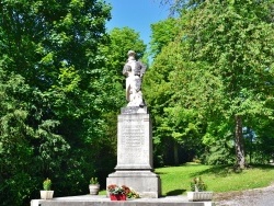 Photo paysage et monuments, Ambronay - le monument aux morts