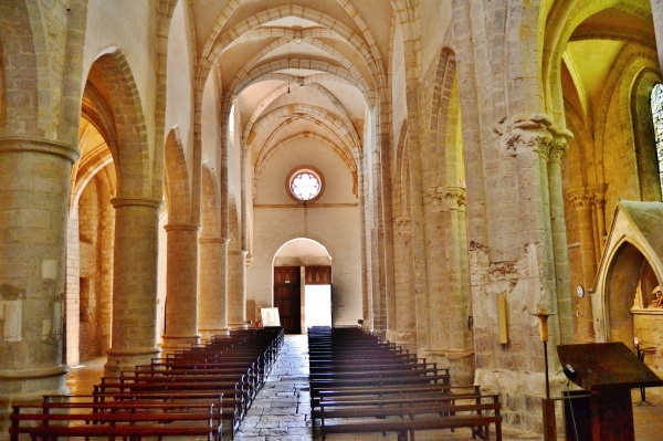 Photo Ambronay - église Notre Dame