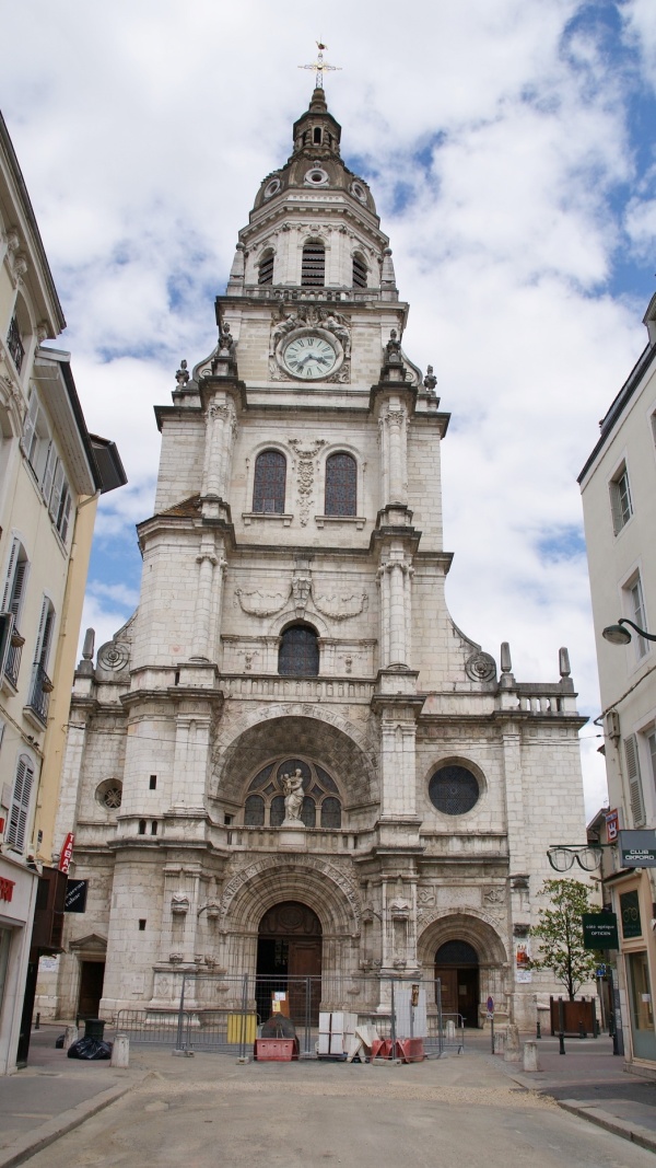 Photo Bourg-en-Bresse - église Notre Dame