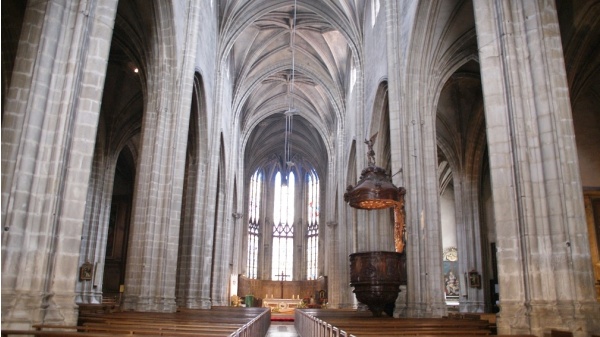 Photo Bourg-en-Bresse - église Notre Dame