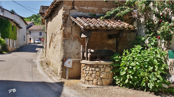 Photo Bourg-Saint-Christophe - Le Village