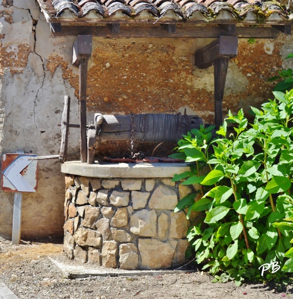 Photo Bourg-Saint-Christophe - Le Village