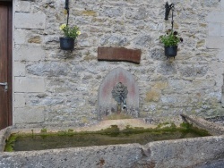 Photo paysage et monuments, Boyeux-Saint-Jérôme - la fontaine