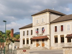 Photo paysage et monuments, Champfromier - la mairie