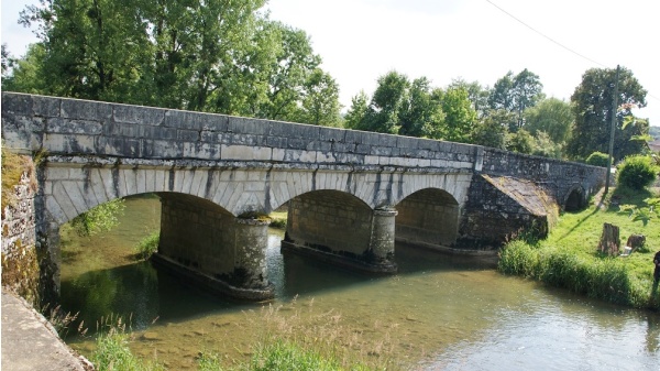 Photo Chavannes-sur-Suran - le pont