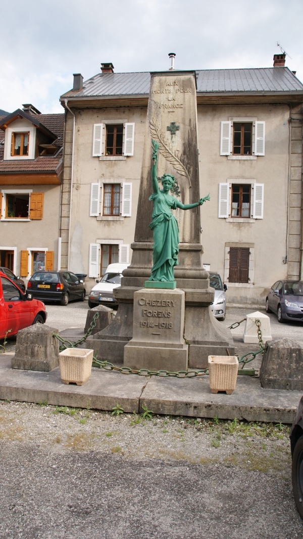 Photo Chézery-Forens - le monument aux morts