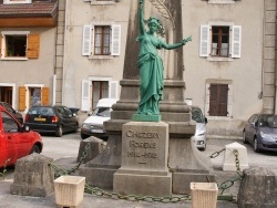 Photo paysage et monuments, Chézery-Forens - le monument aux morts