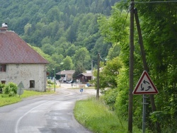 Photo paysage et monuments, Chézery-Forens - la commune