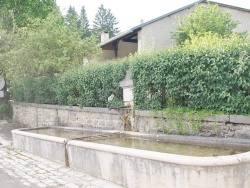 Photo paysage et monuments, Corcelles - la fontaine