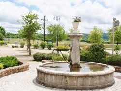 Photo paysage et monuments, Corlier - la fontaine