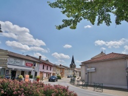 Photo paysage et monuments, Cormoranche-sur-Saône - le Village