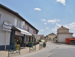 Photo paysage et monuments, Cormoranche-sur-Saône - le Village