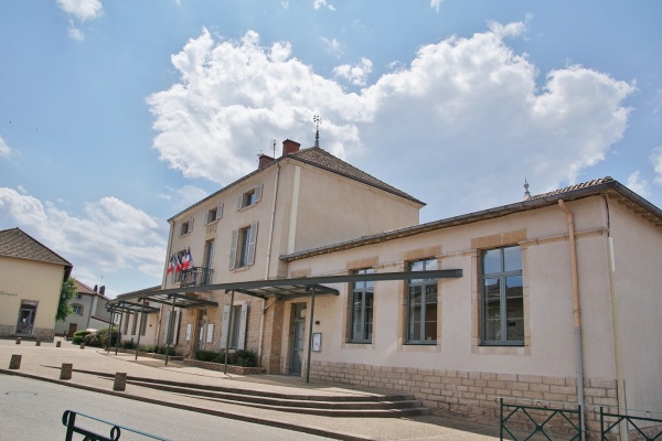 Photo Cormoranche-sur-Saône - la Mairie