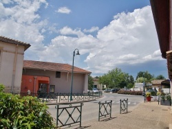 Photo paysage et monuments, Cormoranche-sur-Saône - le Village