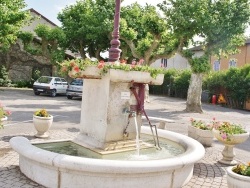 Photo paysage et monuments, Druillat - la fontaine