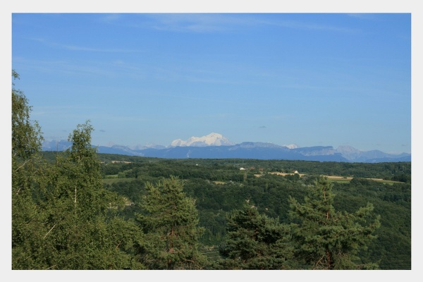 Photo Injoux-Génissiat - Vue sur le Mont Blanc