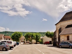 Photo paysage et monuments, Izernore - La Commune