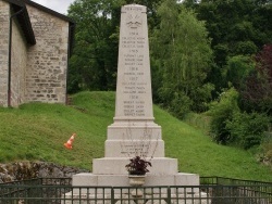 Photo paysage et monuments, Leyssard - le monument aux morts