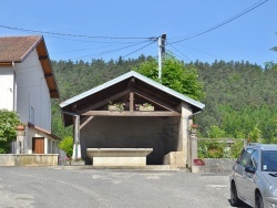 Photo paysage et monuments, Maillat - le lavoir