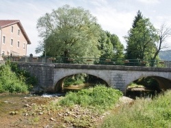 Photo paysage et monuments, Maillat - le pont