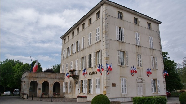 Photo Montréal-la-Cluse - la mairie