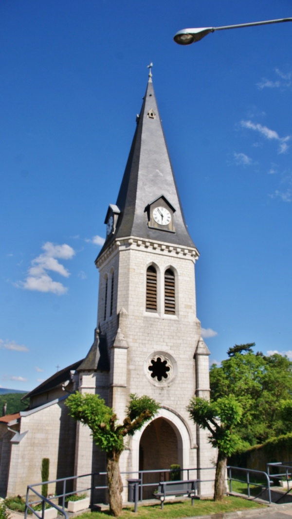 Photo Neuville-sur-Ain - église Saint Martin