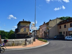 Photo paysage et monuments, Neuville-sur-Ain - la commune