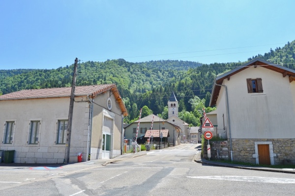 Photo Les Neyrolles - la commune