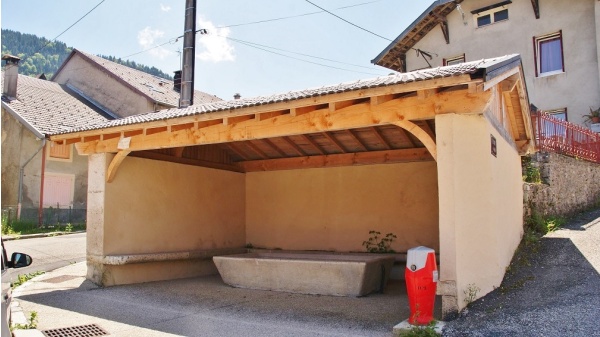 Photo Le Poizat - le lavoir