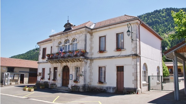 Photo Le Poizat - la mairie