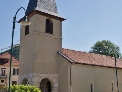 Photo paysage et monuments, Port - église Sainte Madeleine