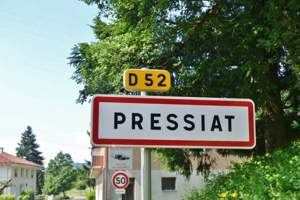 Photo Pressiat - pressiat (01370)