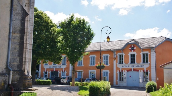 Photo Saint-Jean-le-Vieux - la commune