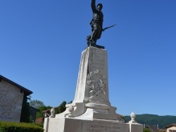 Photo paysage et monuments, Saint-Martin-du-Frêne - le monument aux morts